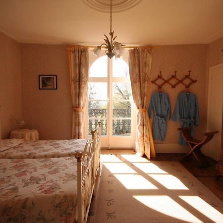 Bed and Breakfast Domaine De Sainte Anne Venoy Esterno foto