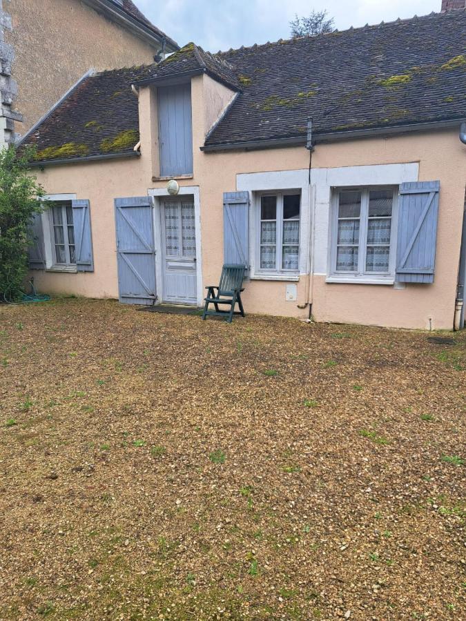 Bed and Breakfast Domaine De Sainte Anne Venoy Esterno foto